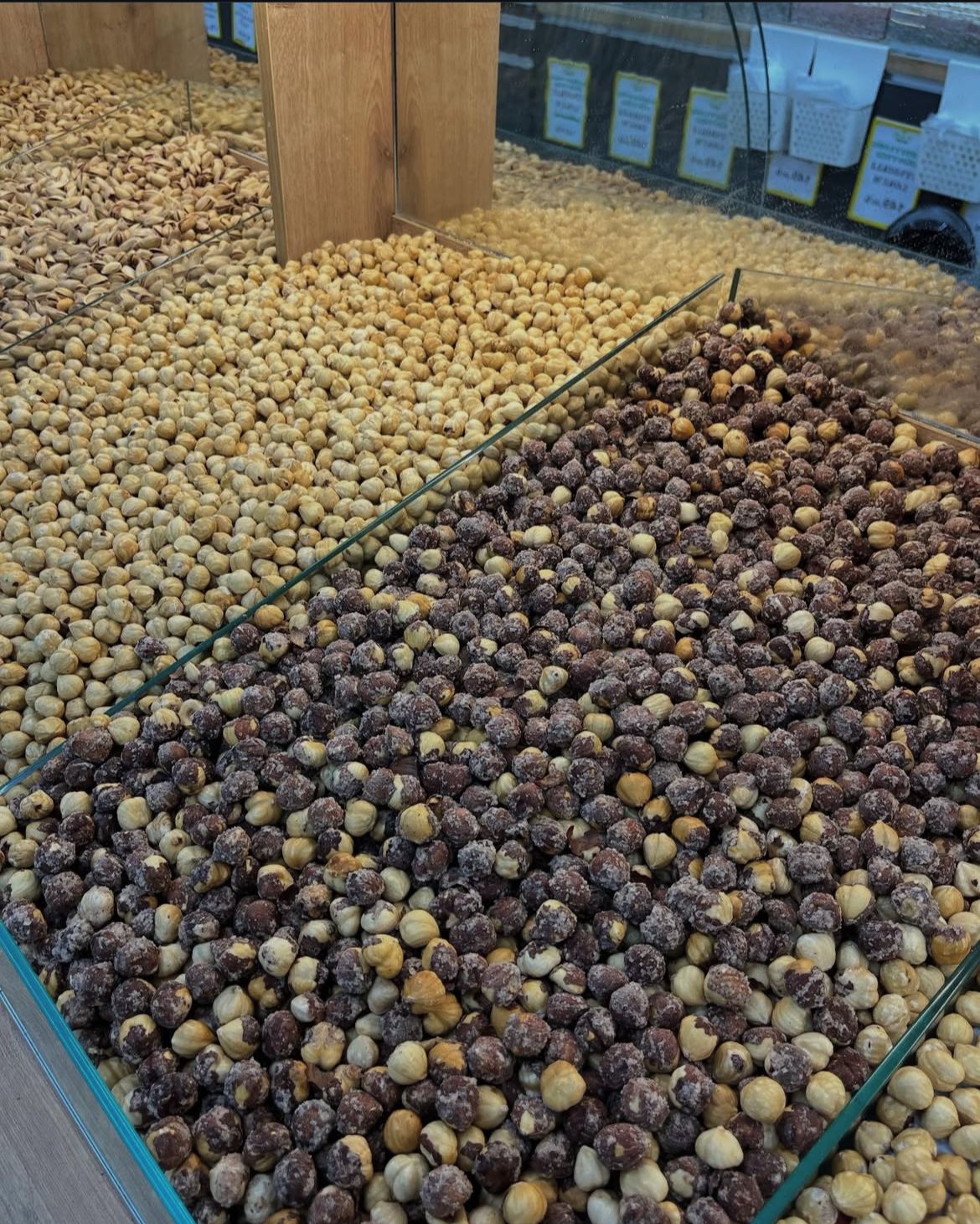 E&B Kuruyemiş Dünyası